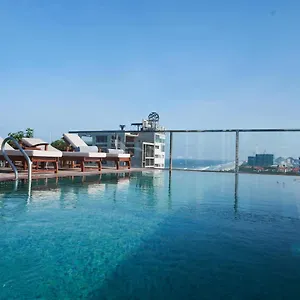 Sofiana My Khe & Spa- Rooftop Pool Bar **** Danang